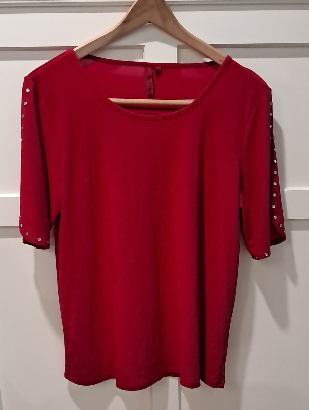 Love Scarlett Rhinestone Stud-Trim Scoop Neck Women's Top L- CUTE!